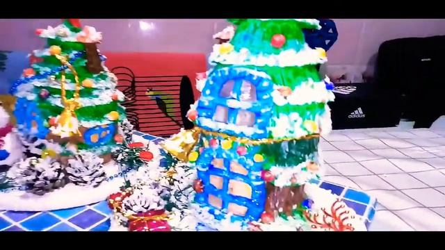 "ЁЛОЧКА - ДОМИК" из пластиковых бутылок смотреть онлайн
