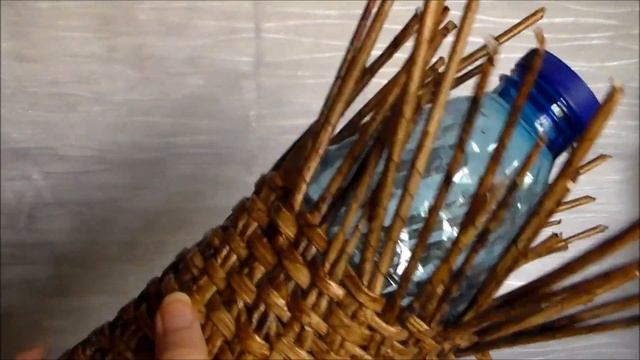 Как сплести ВАЗУ ИЗ ГАЗЕТ своими руками DIY смотреть онлайн