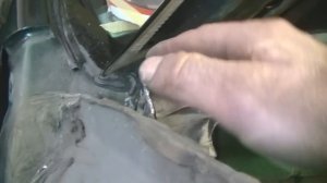 Кронштейны капота . Регулировка . Кузовной ремонт.