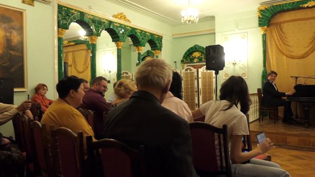 Миллион алых роз. Алла Лазаревич. Олег Михайлов. смотреть онлайн