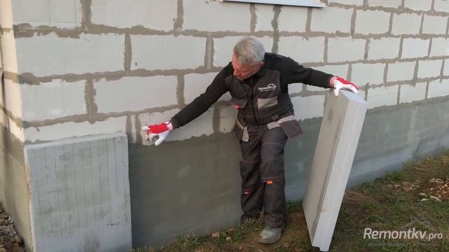 Все про утепление фундамента частного дома. Самый дешевый и простой вариант утепления смотреть онлайн