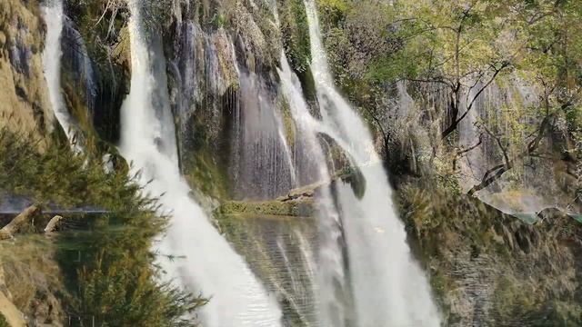 Звуки природы, шум водопада, очень расслабляет и способствовать снятию стресса. смотреть онлайн