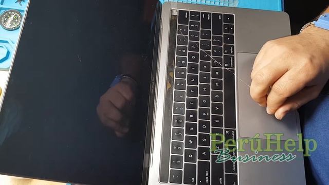 MacBook Pro A1706 Cambio de TouchBar смотреть онлайн