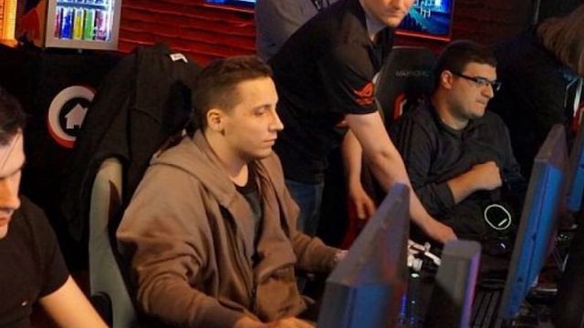 Сашенька ушел от нас! С этим невозможно смириться: всего 25 лет, три года он боролся с раком. Проща смотреть онлайн