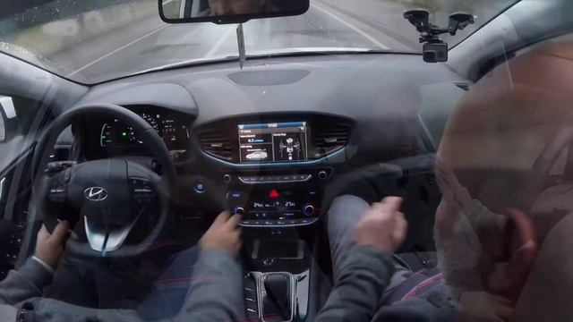 HYUNDAI IONIQ HYBRID araç inceleme ve test sürüşümüz смотреть онлайн
