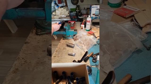 Обжим стрелянных гильз от охотничьих ружей. Даем вторую жизнь. смотреть онлайн