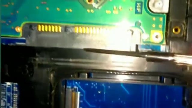 Cómo solucionar el error: "2100: Detection error on HDD0 (Main HDD). смотреть онлайн