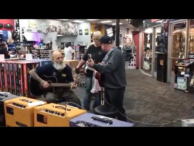 Григорий Гладков - Выбирает Гитару , это Америка друзья !!!!