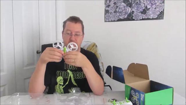 Mini Drones UFO 3000 Reviews - Bright LED RC Drone Quadcopter Gifts for Boys Or Girls смотреть онлайн