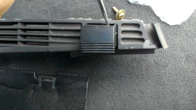 БМВ Е34 Сборка обшивки багажного отделения правая сторона BMW E34 смотреть онлайн