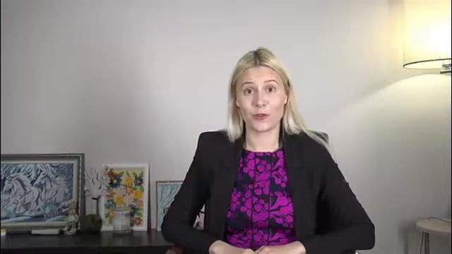 Ребёнок плачет, когда ему моют голову смотреть онлайн