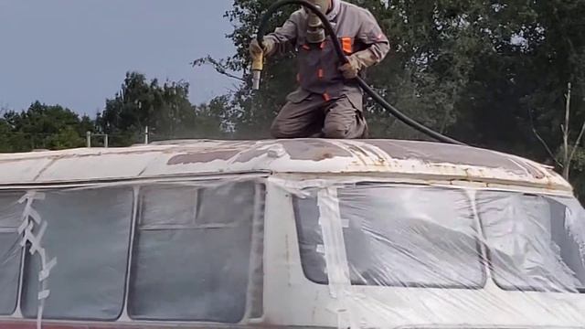 Пескоструй крыши ЛАЗ-695Н, 1989 г.в. Мос.обл., 21.08.21 смотреть онлайн