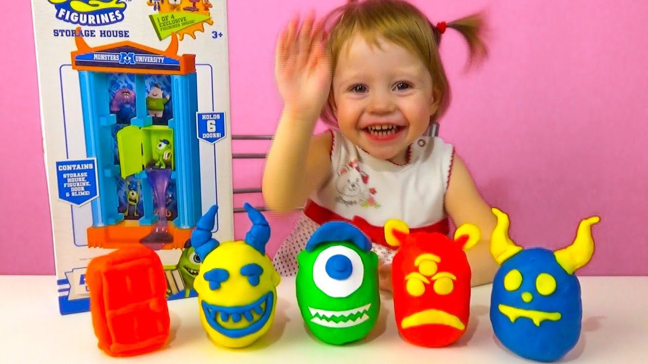 Настя и Университет монстров с сюрпризами