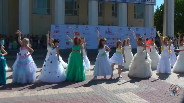 Белгород 2012. "Парад невест 2" смотреть онлайн