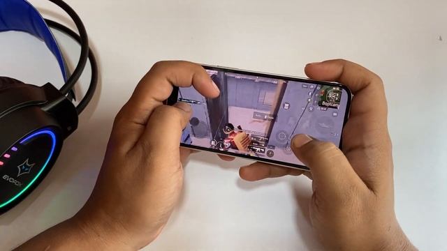 iPhone 12 Mini PUBG/BGMI Gaming test - iPhone 12 mini Flipkart Big Billion Days Sale смотреть онлайн