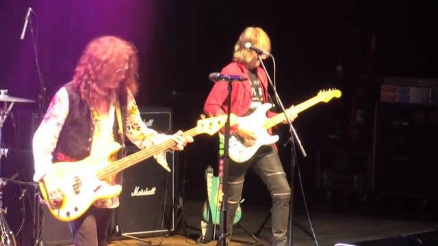 “Burn” - Glenn Hughes Performs Classic Deep Purple Live in USA 2018 смотреть онлайн