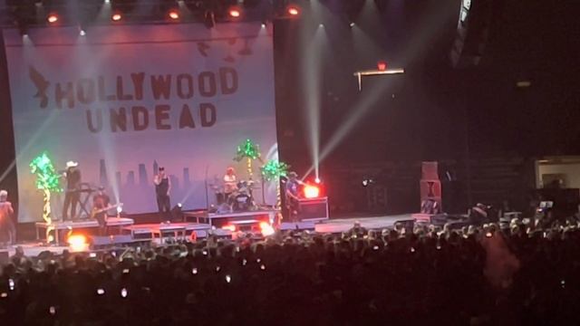 Hollywood Undead City Of The Dead LIVE @ Santander Arena Reading, PA 8/2/2022 смотреть онлайн