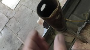 Устройство переднего бампера ВАЗ 2107 (заводская комплектация)