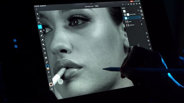 Photoshop On iPad|Skin Softening Hack Using Only 1 Normal Layer смотреть онлайн