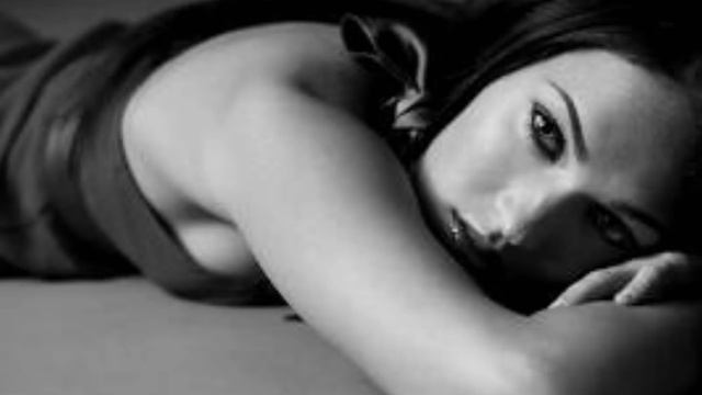 Жила-была одна семья. Была счастлива она,.....