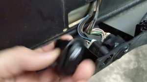 Замена кнопки стеклоподъемника ВАЗ 2114 опустил стекло а обратно не поднималось.