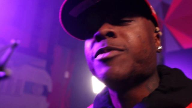 Microphone Menace Episode #001 PTSD (Freetstyle) смотреть онлайн