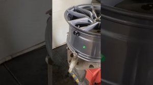 Установка колёсных датчиков на диски. Ставили новые уже прошитые .