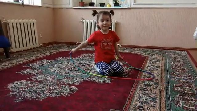 Гимнастика с Фаридой. Разминка на полу смотреть онлайн