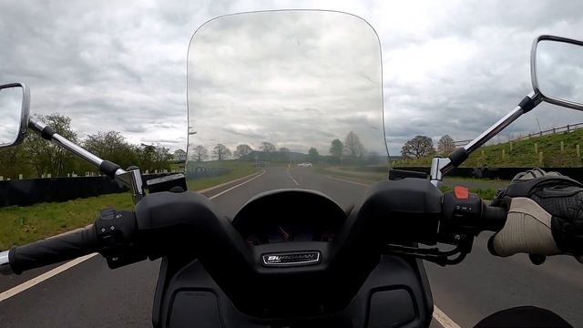 2000 SUZUKI AN400 X BURGMAN Walkaround & Test Ride. смотреть онлайн