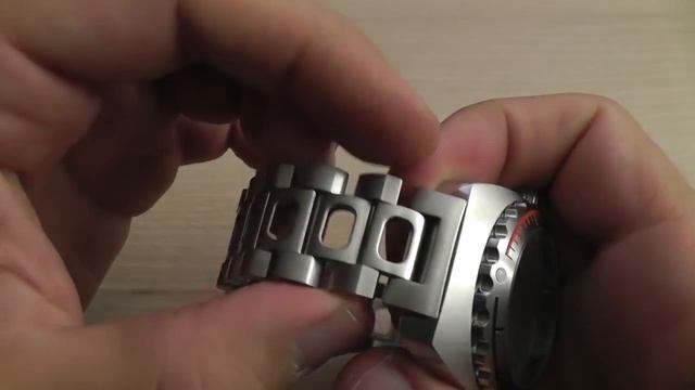 Обзор часов Восток Амфибия 1967 190Б03 на браслете с механизмом 2415. смотреть онлайн