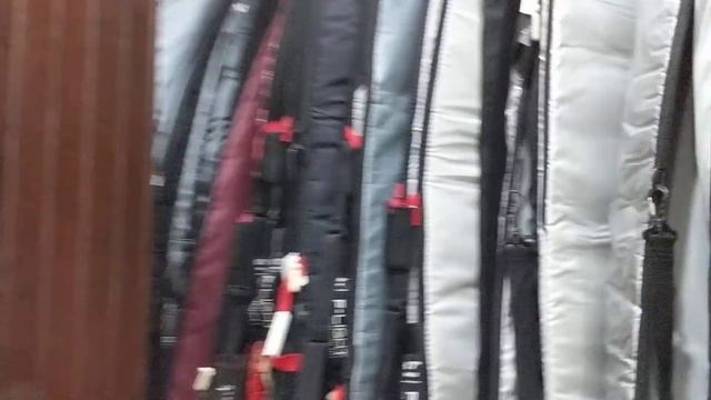 Дисконт магазин Rip Curl Original Surf Outlet сёрфера на Бали: Rip Curl, Quicksilver, Globe, смотреть онлайн