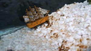 ВЫЖИВАНИЕ 100 ТАРАКАНОВ НА НЕОБИТАЕМОМ ОСТРОВЕ В ЗАМКЕ - С МОРСКИМИ ЧУДОВИЩАМИ 24 ЧАСА! Часть 1