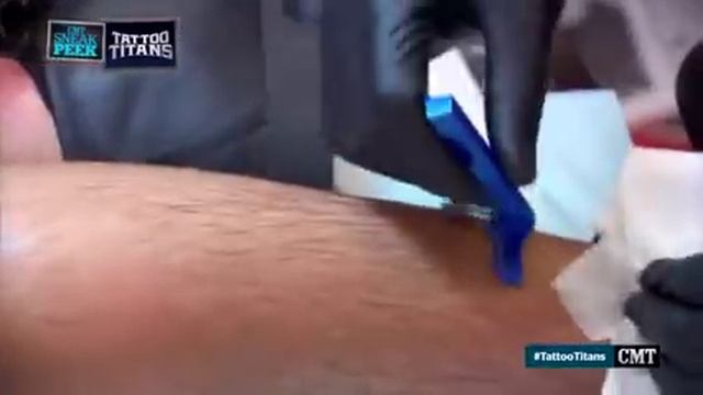Tattoo Titans S1E1 смотреть онлайн