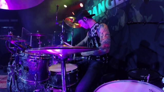 Dusty Saxton Drum Cam: Granger Smith-If Money Didn't Matter смотреть онлайн
