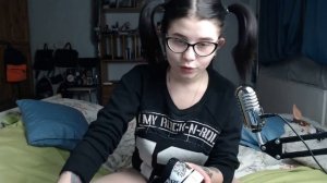 ЛАЙФХАК: ЧТО ДЕЛАТЬ, ЕСЛИ НАТИРАЕТ ЗАДНИК НА КЕДАХ. НАТИРАЮТ КЕДЫ.