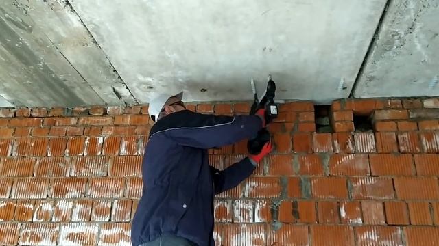 работа с монтажным пистолетом  Toua