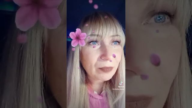 КАКИЕ ГОРОДА НА СВЕТЕ ЕСТЬ стихи ЕЛЕНА БАЕВА смотреть онлайн