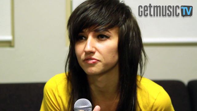 LIGHTS 'Tattoos, Love & Skyrim' Interview смотреть онлайн