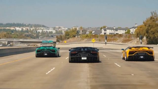 3 GINTANI AVENTADOR SVJ’S And SV Shut Down The Highway (Extreme Flames) смотреть онлайн