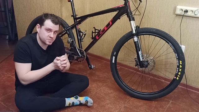 Готовлю свой вел к сезону! Тормоза Sram Guide R! ТО вилки Rock Shox reba! смотреть онлайн