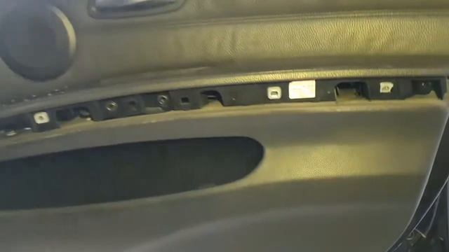 Как снять обшивку двери BMW E90 E91 E92 E93