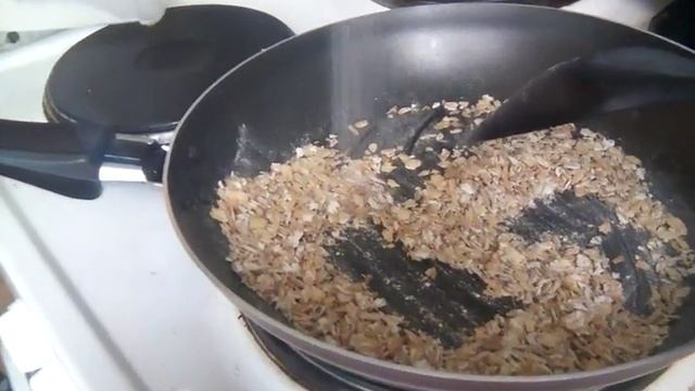 Готовим жареные мюсли! смотреть онлайн
