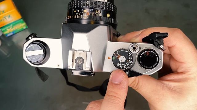 How to Use: Pentax K1000 смотреть онлайн