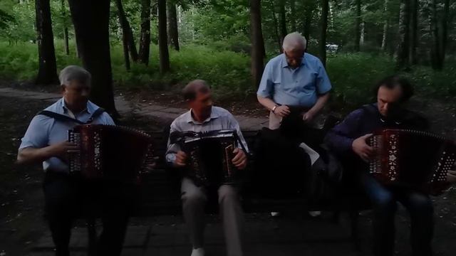 Измайловский пятачок, Гармонисты в Измайлово смотреть онлайн