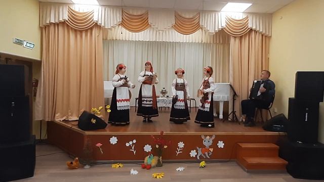 "Ромашковое поле" смотреть онлайн