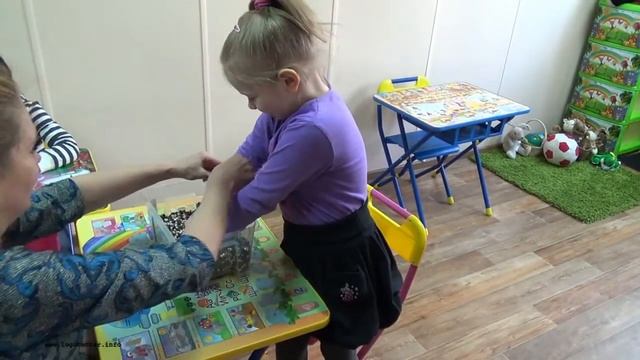 Занятие с малышами по развитию мелкой моторики смотреть онлайн