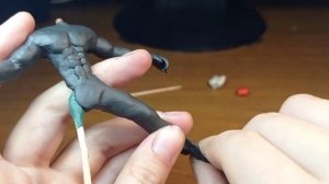 КАК СЛЕПИТЬ ВЕНОМА(VENOM) ИЗ ФИЛЬМА "ЧЕЛОВЕК - ПАУК"! ВИДЕОУРОК ПО ЛЕПКЕ ИЗ ПЛАСТИЛИНА!