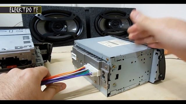 TIPS PARA AUTOESTEREOS QUE YA NO TIENEN CONECTOR смотреть онлайн