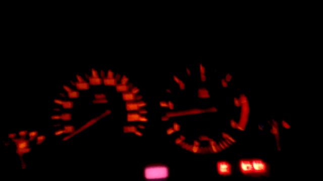 BMW E34 525TDS Запуск на горячую после настройки Тнвд смотреть онлайн