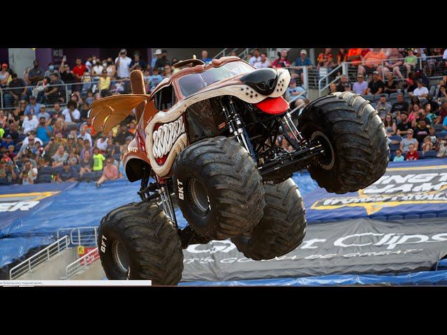 Монстр-Траки, Машинки "ТАЧКИ" отдыхают на море. Игрушки: Monster Jam, Mattel смотреть онлайн